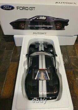 2004 FORD GT BLACK WITH SILVER STRIPES 73023 118 Scale AUTOart RARE NEW IN BOX