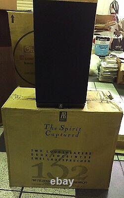 ACOUSTIC RESEARCH AR-132 SPIRIT Speakers PAIR NEW IN BOX! RARE VINTAGE