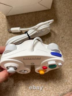 BRAND NEW BOXED SUPER RARE Official Boxed White Nintendo GameCube Controller