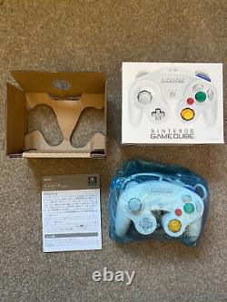 BRAND NEW NINTENDO Official Boxed Nintendo GameCube Controller WHITE RARE