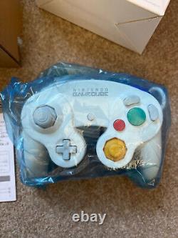 BRAND NEW NINTENDO Official Boxed Nintendo GameCube Controller WHITE RARE