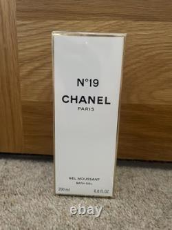 CHANEL No 19 Bath Gel 200ml Bath & Shower Gel New Boxed / Rare