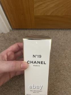 CHANEL No 19 Bath Gel 200ml Bath & Shower Gel New Boxed / Rare