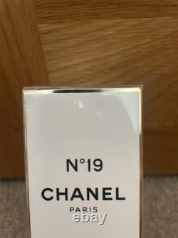 CHANEL No 19 Bath Gel 200ml Bath & Shower Gel New Boxed / Rare