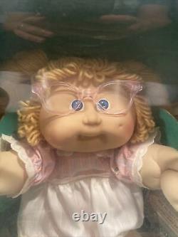 Extremely Rare 1984 Elaine Gretchen Cabbage Patch Doll New In Box