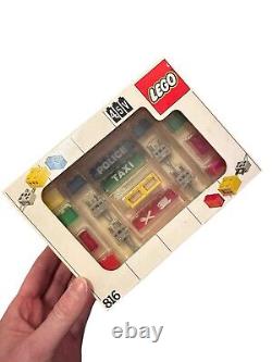 Extremely rare BNIB 1986 Lego Vintage light brick set. Sealed box. Free battery