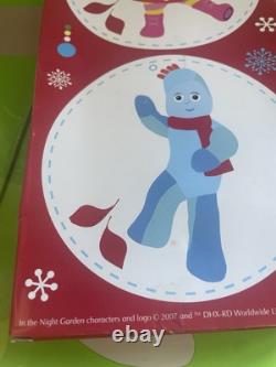 In The Night Garden My Special Winter Friends 2007 Rare Magazine CBeebies Toys