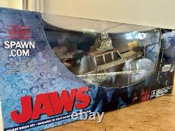 JAWS McFarlane Toys Diorama Deluxe Box Set Rare Retro New Unopened 2001