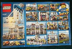 LEGO CITY, 4207 City Garage, Rare, New Sealed, 2013 Retired Set