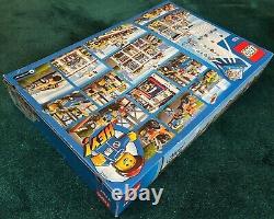 LEGO CITY, 4207 City Garage, Rare, New Sealed, 2013 Retired Set