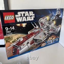 LEGO Republic Frigate 7964 Star Wars NEW Rare Wolfpack Clone Commander Wolffe