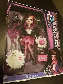 Monster High ghouls rule draculaura new in box minor box wear rare version