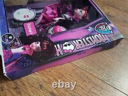 Monster High ghouls rule draculaura new in box minor box wear rare version