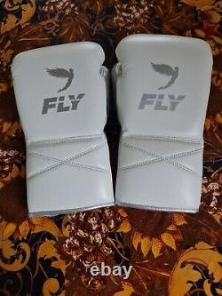 NEW Fly Superlace X Boxing gloves 18oz Sparring White/Silver RARE NEW