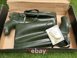 New Boxed Rare Gates Hunter Rubber Waders Gummistiefel Coursefisher UK 4