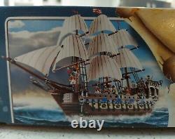 New LEGO IMPERIAL FLAGSHIP 10210 RARE! From 2010 Pirate Ship redcoat galleon