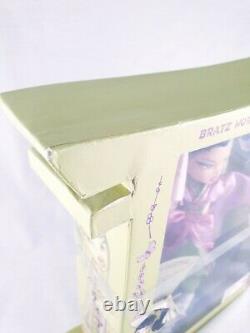 RARE BRATZ WORLD TOYKO JAPAN COLLECTOR'S EDITION Tiana 2004 BRAND NEW IN BOX