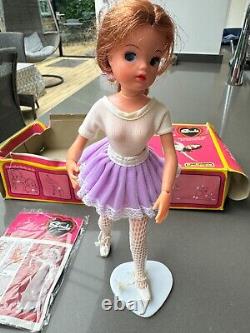 Rare 1975 Active Sindy Brunette Excellent Condition Box & Stand Owned From New