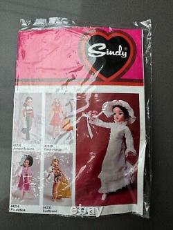 Rare 1975 Active Sindy Brunette Excellent Condition Box & Stand Owned From New