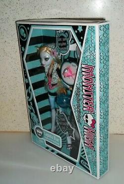 Rare Mattel Monster High First 1st Wave Lagoona Blue Doll MIB