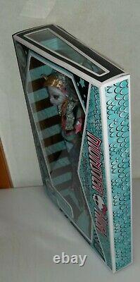 Rare Mattel Monster High First 1st Wave Lagoona Blue Doll MIB