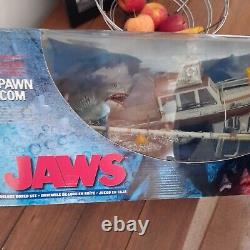 Rare Mcfarlane Toys Movie Maniacs 4 Jaws Deluxe Boxed Set Figure Boxed