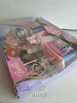 Rare New In Box Barbie Princess & The Pauper Wedding & Vanity Doll Play Set 2004