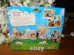 Sylvanian Families Beaufort Polar Bear Family New Boxed Calico Critter RARE