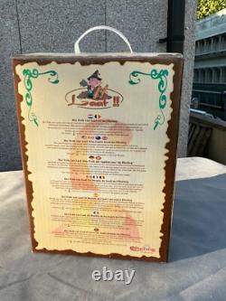 V. Rare Boxed Efteling Collectibles Laaf Latijn Statue still in box new