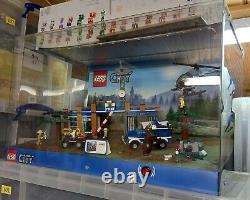 V-Rare LEGO Large Store Display City Forest Police Station 4440 Lights Sound