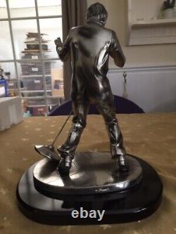 V. V. RARE Elvis Statue'Silver Dreams' Leonardo Collection NEW AND BOXED