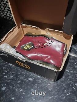 Vintage New & boxed Hawkins Northampton No 1 Boots unisex ox blood red, Very Rare