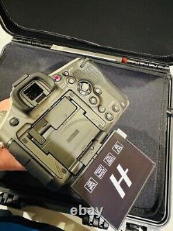 Appareil photo numérique SUPER RARE Hasselblad HV avec objectif NEUF EN BOÎTE