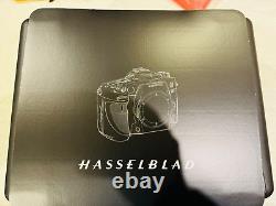 Appareil photo numérique SUPER RARE Hasselblad HV avec objectif NEUF EN BOÎTE