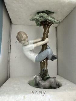 BNIB LLADRO ARBRE D'AVENTURES ORNEMENT NEUF BOÎTÉ RARE Garçon dans un arbre et son chien