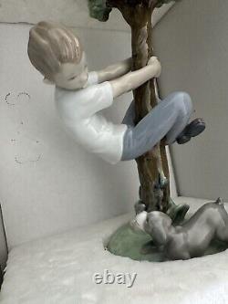 BNIB LLADRO ARBRE D'AVENTURES ORNEMENT NEUF BOÎTÉ RARE Garçon dans un arbre et son chien