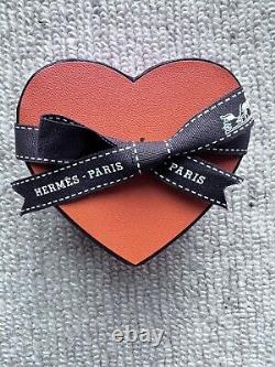 Bague Twilly Mini Coeur Hermes Édition Limitée dans une Boîte en Forme de Coeur RARE