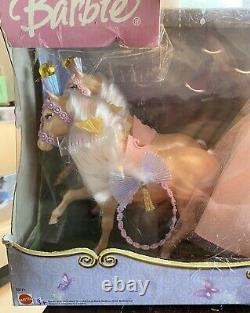 Barbie Princess And The Pauper Royal Carrier Giftset Nouveau Dans La Boîte Endommagée Rare