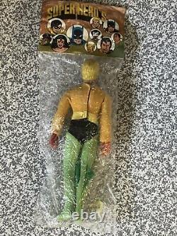 Basé sur Aqua Man Style Figure Mego Palitoy Surstock Superhero WGSH Rare Ko<br/>  	 	 <br/> 	
Translation: Basé sur la figure de style Aqua Man Mego Palitoy Surstock Superhero WGSH Rare Ko