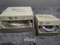 Ceinture et bracelet serpent en argent américain Whiting And Davis rares et d'époque dans leur boîte, neufs.