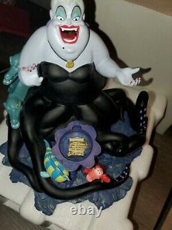 Disney Catalog Exclusive Ursula Sculpture Avec Mini Snowglobe Rare W Boîte