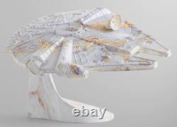 Kith x Star Wars Millennium Falcon Ship Paperweight (RARE, Neuf dans la boîte)