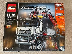 Lego Technic Mercedes-benz Arocs (42043) + Leight Kit Rare Retired Set Bnib