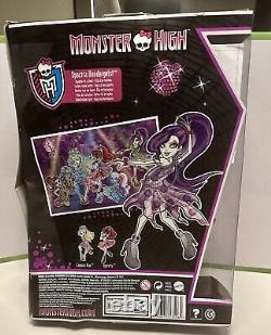 Monster High 'Dot Dead Gorgeous' SPECTRE VONDERGEIST Rare Neuf dans la boîte