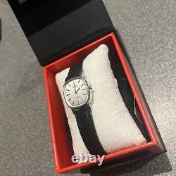 Montre de luxe pour femmes Tissot Stylist très rare, neuve et emballée.