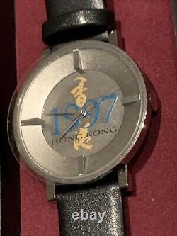 Montre pour hommes ultra rare de la cérémonie de rétrocession de Hong Kong de 1997, neuve avec boîte et papiers.