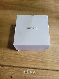 Nouvelle montre sportive Seiko 5. Bouchon de bouteille rare. Boîte et papiers inutilisés.
