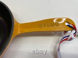 Poêle à frire Staub 16 cm Jaune Moutarde neuve sous emballage en fonte jamais utilisée Rare