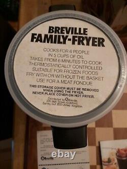 RARE Vintage 1970s Boxed UNUSED Breville Family Fryer Model FF2 + Instructions
    <br/> 
<br/>  RARE Vintage 1970s Boîte NON UTILISÉE pour friteuse familiale Breville Modèle FF2 + Instructions