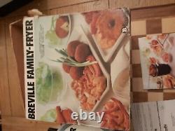 RARE Vintage 1970s Boxed UNUSED Breville Family Fryer Model FF2 + Instructions
<br/>
<br/>RARE Vintage 1970s Boîte NON UTILISÉE pour friteuse familiale Breville Modèle FF2 + Instructions